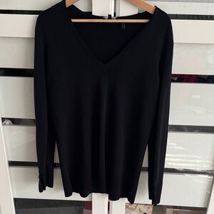 Theory Elegant Black Long Sleeve V-Neck Top